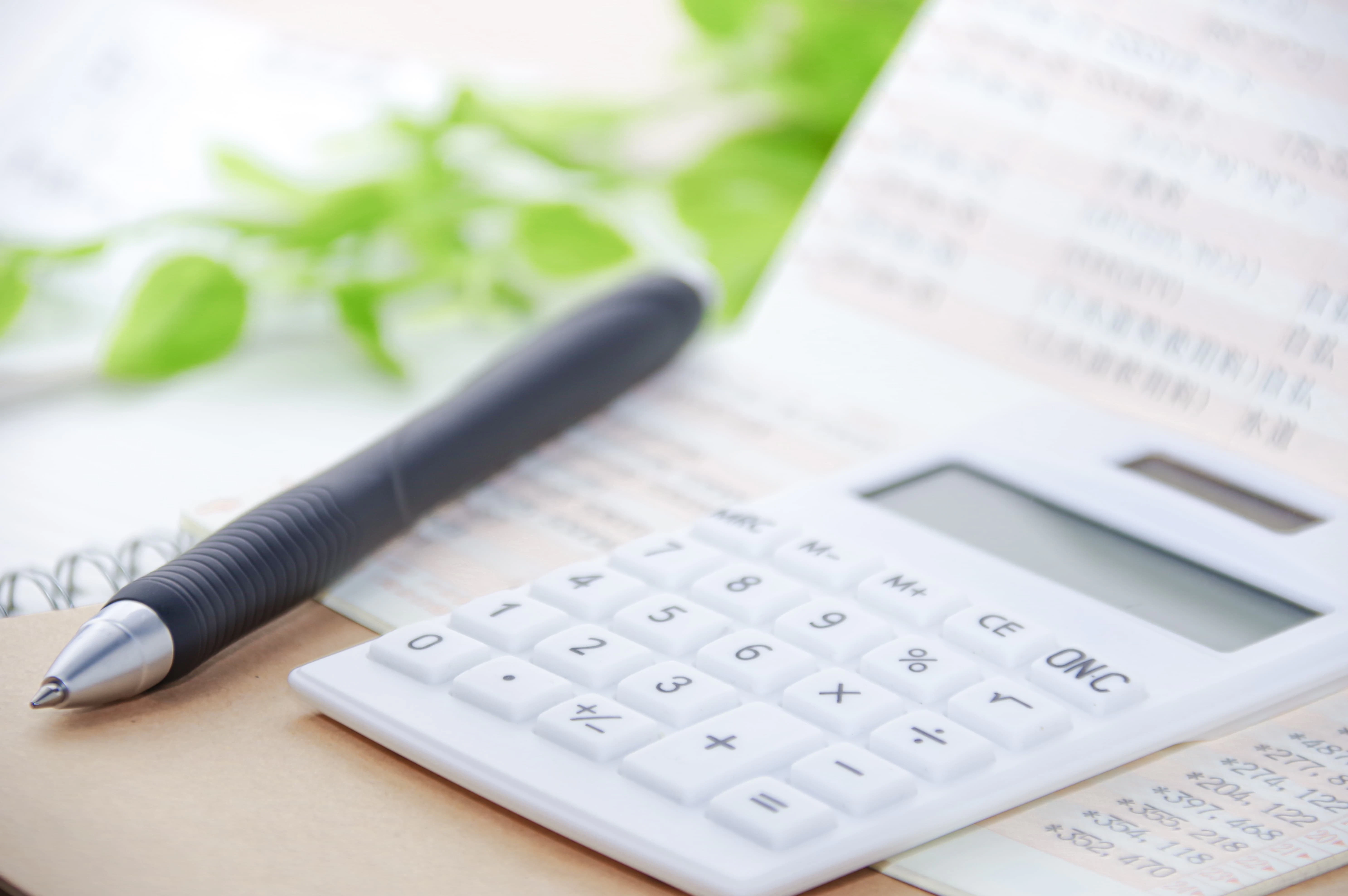 家計を固定費と変動費で管理しよう！通信費の節約方法も紹介